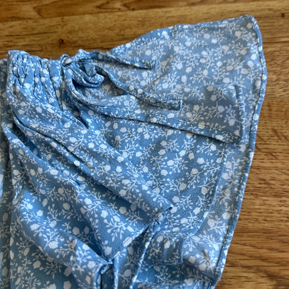 Los Angeles Atelier & Other Stories Blue White Floral Wrap Dress US 2 - Picture 5 of 16